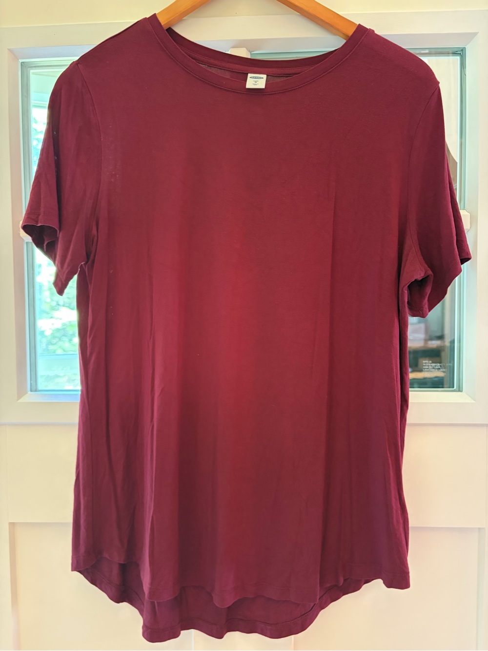 Old Navy Women's Short-Sleeve Crewneck Tee - Wine